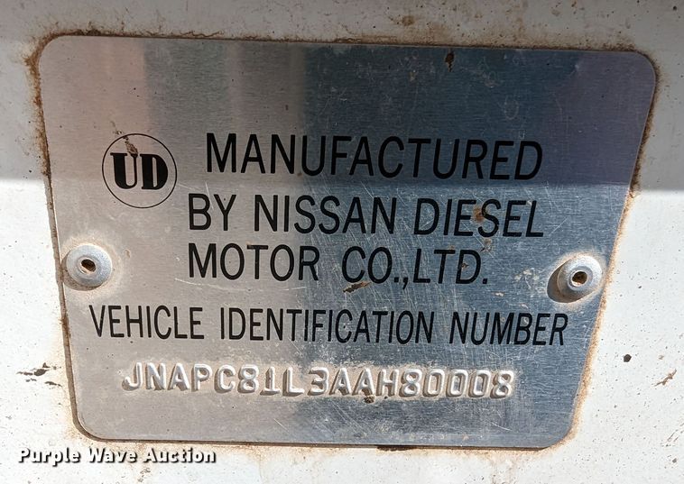 image for item LF9650 2010 Nissan 3300  pothole patcher truck