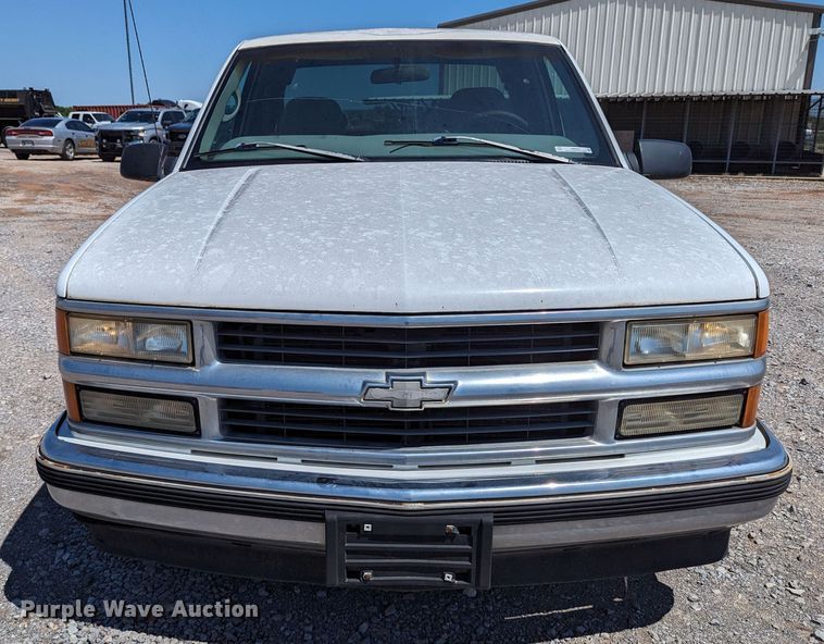 image for item LM9822 1997 Chevrolet Silverado C1500  Ext. Cab pickup truck