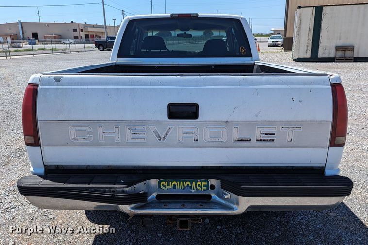 image for item LM9822 1997 Chevrolet Silverado C1500  Ext. Cab pickup truck