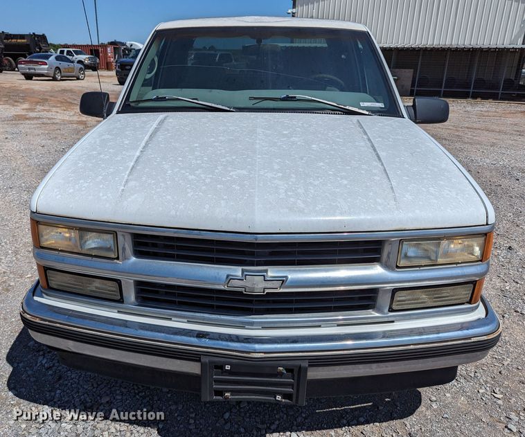 image for item LM9822 1997 Chevrolet Silverado C1500  Ext. Cab pickup truck