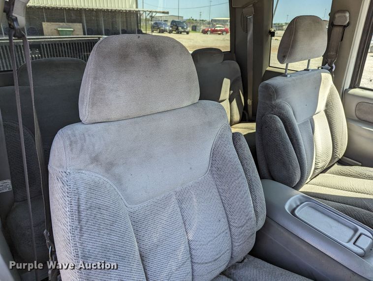 image for item LM9822 1997 Chevrolet Silverado C1500  Ext. Cab pickup truck