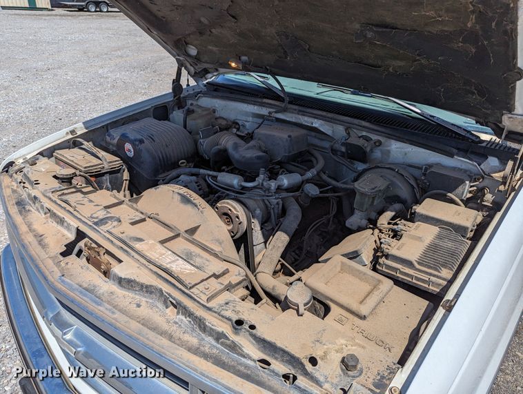 image for item LM9822 1997 Chevrolet Silverado C1500  Ext. Cab pickup truck