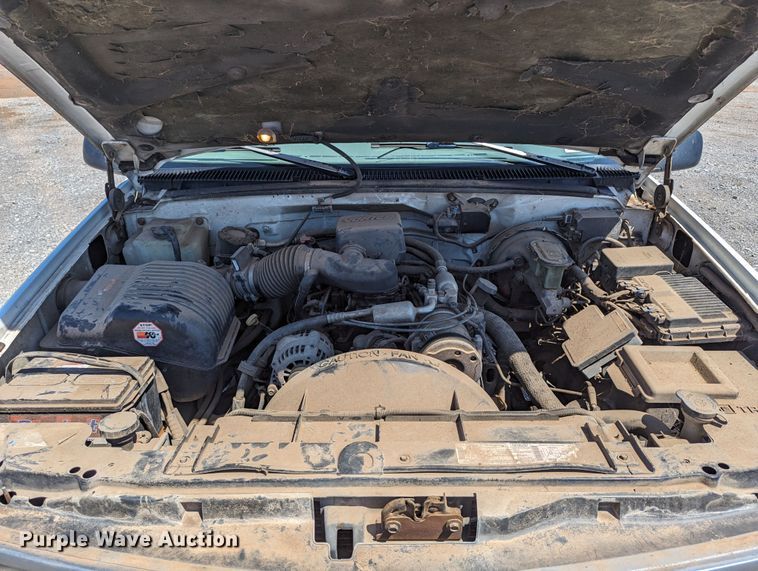 image for item LM9822 1997 Chevrolet Silverado C1500  Ext. Cab pickup truck