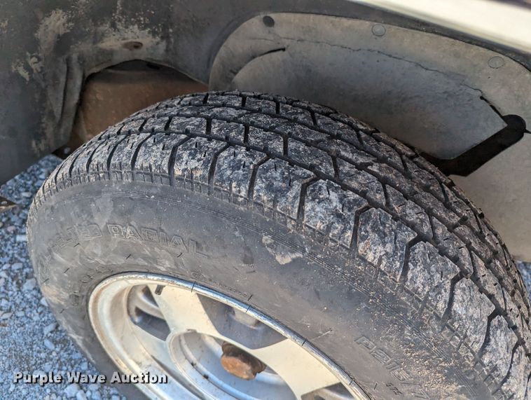 image for item LM9822 1997 Chevrolet Silverado C1500  Ext. Cab pickup truck