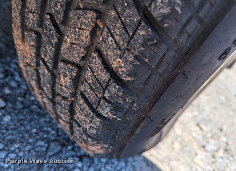 image for item LM9822 1997 Chevrolet Silverado C1500  Ext. Cab pickup truck