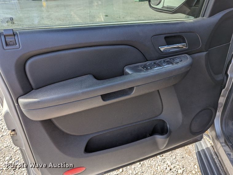 image for item LM9823 2007 Chevrolet Tahoe Police  SUV