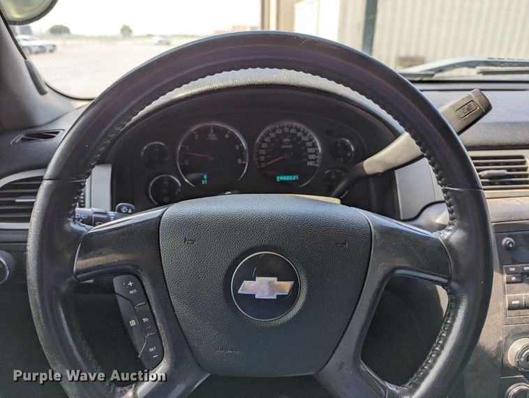 image for item LM9823 2007 Chevrolet Tahoe Police  SUV