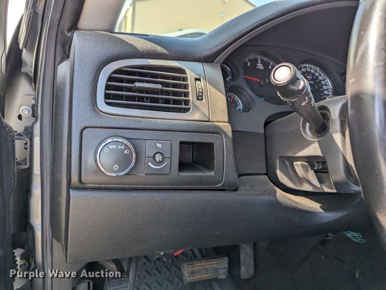 image for item LM9823 2007 Chevrolet Tahoe Police  SUV