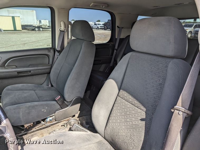 image for item LM9823 2007 Chevrolet Tahoe Police  SUV