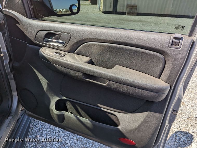 image for item LM9823 2007 Chevrolet Tahoe Police  SUV