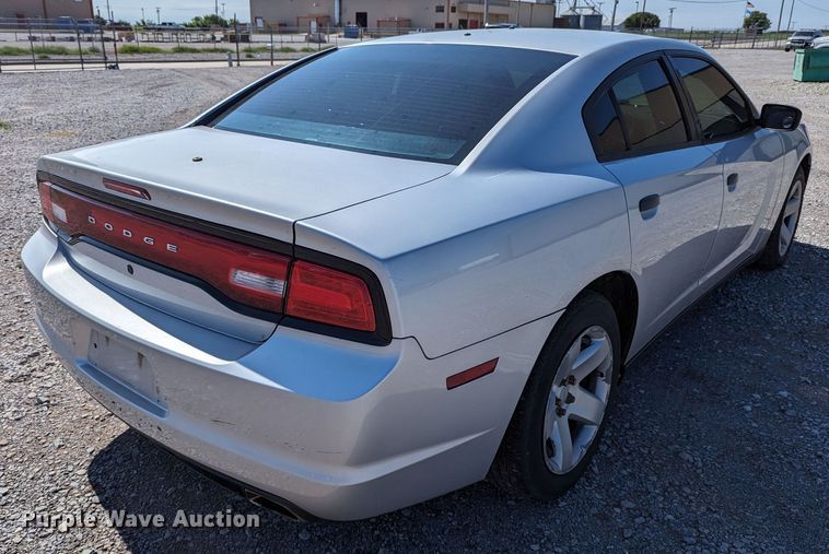 image for item LM9825 2013 Dodge Charger Police