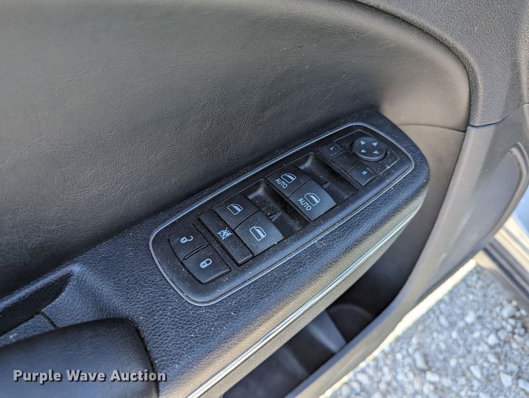 image for item LM9825 2013 Dodge Charger Police