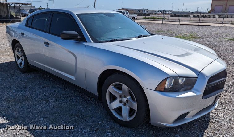 image for item LM9826 2013 Dodge Charger Police