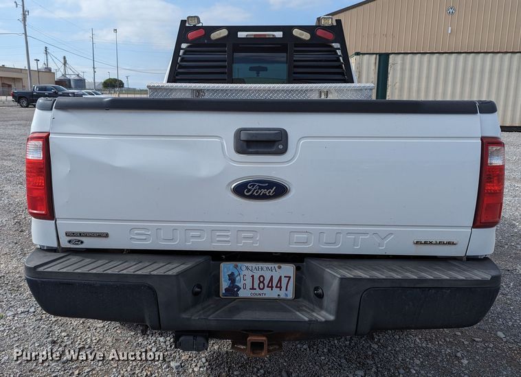 image for item LM9827 2013 Ford F350 Super Duty  Crew Cab pickup truck