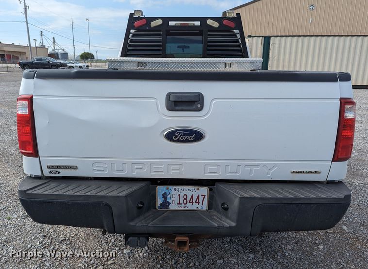 image for item LM9827 2013 Ford F350 Super Duty  Crew Cab pickup truck