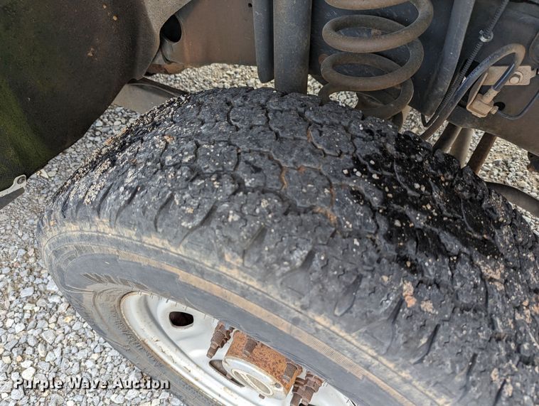 image for item LM9827 2013 Ford F350 Super Duty  Crew Cab pickup truck