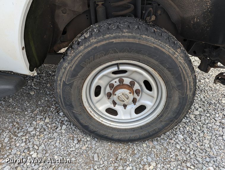 image for item LM9827 2013 Ford F350 Super Duty  Crew Cab pickup truck