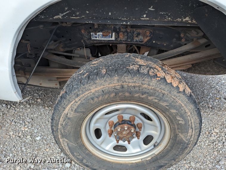 image for item LM9827 2013 Ford F350 Super Duty  Crew Cab pickup truck