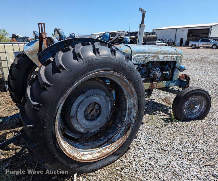 image for item LM9828 Fordson Major  tractor