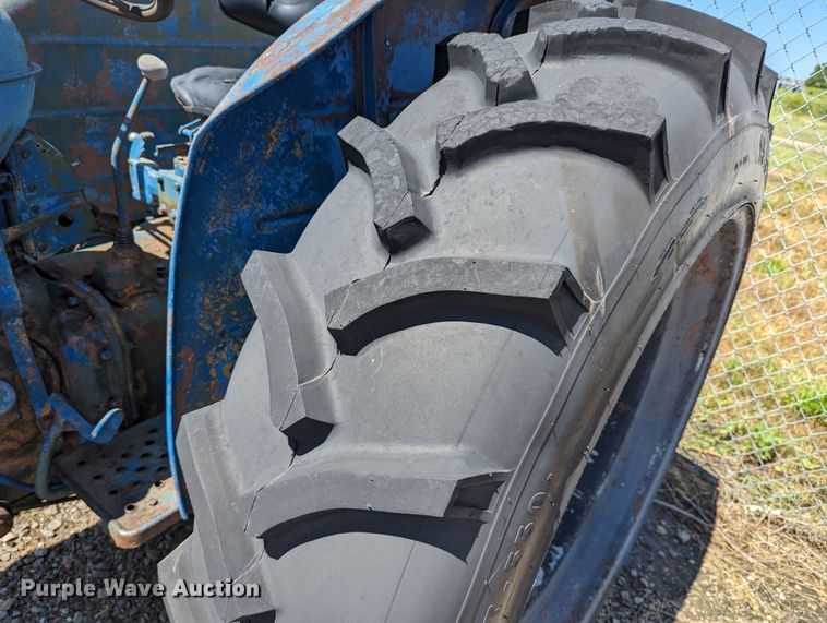 image for item LM9828 Fordson Major  tractor