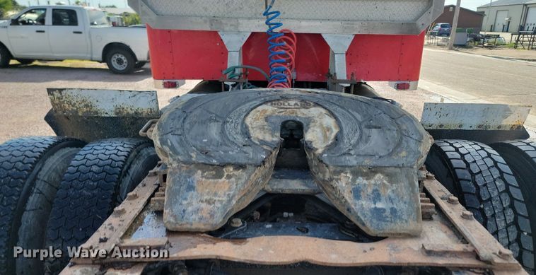 image for item LQ9043 2000 Kenworth W900L  semi truck