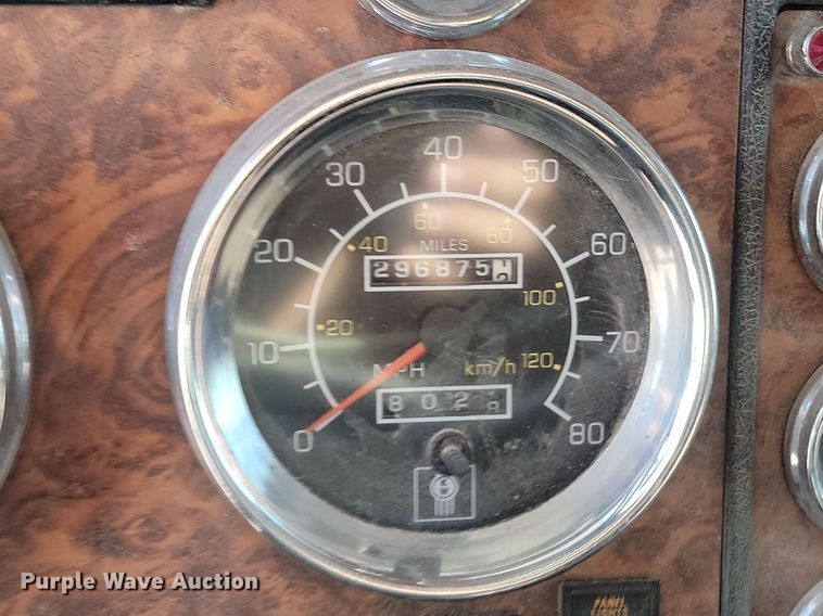 image for item LQ9043 2000 Kenworth W900L  semi truck