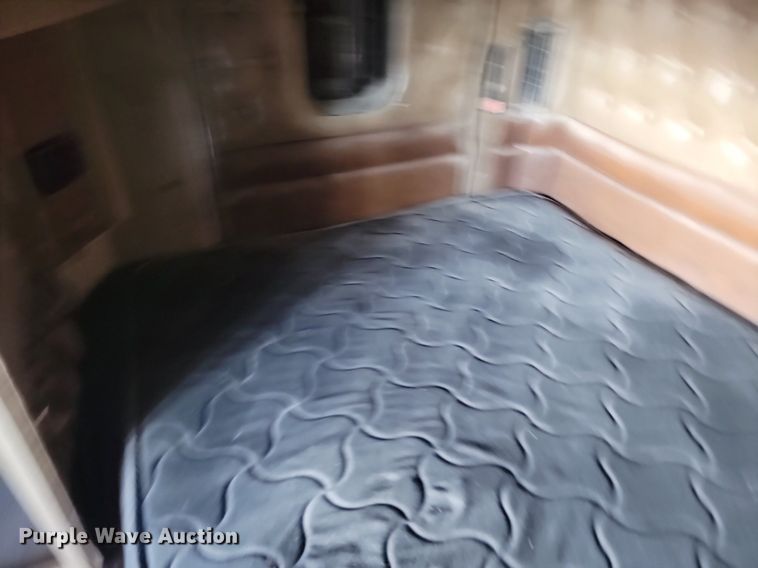 image for item LQ9043 2000 Kenworth W900L  semi truck