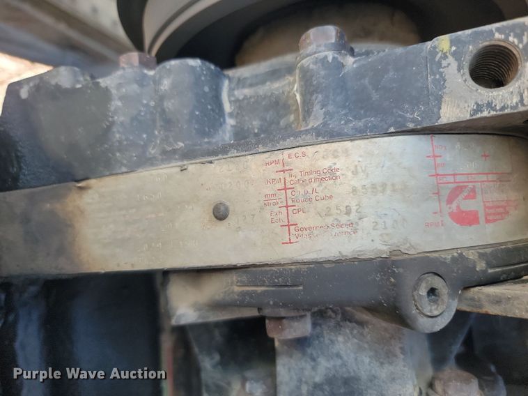 image for item LQ9043 2000 Kenworth W900L  semi truck