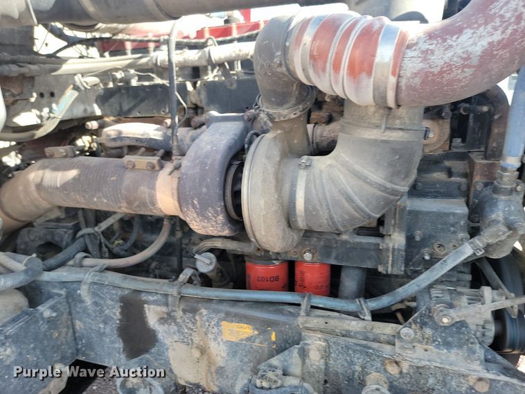 image for item LQ9043 2000 Kenworth W900L  semi truck