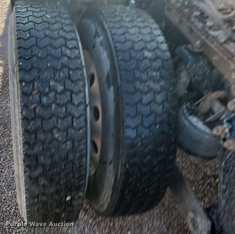 image for item LQ9043 2000 Kenworth W900L  semi truck