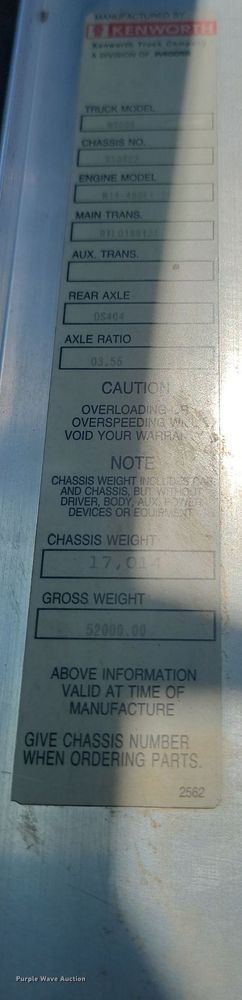 image for item LQ9043 2000 Kenworth W900L  semi truck