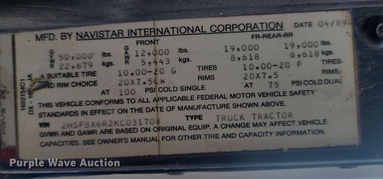 image for item LQ9044 1989 International 9300  semi truck