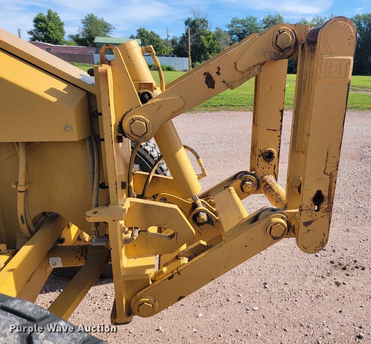 image for item LQ9045 2005 Caterpillar 12H VHP Plus  motor grader