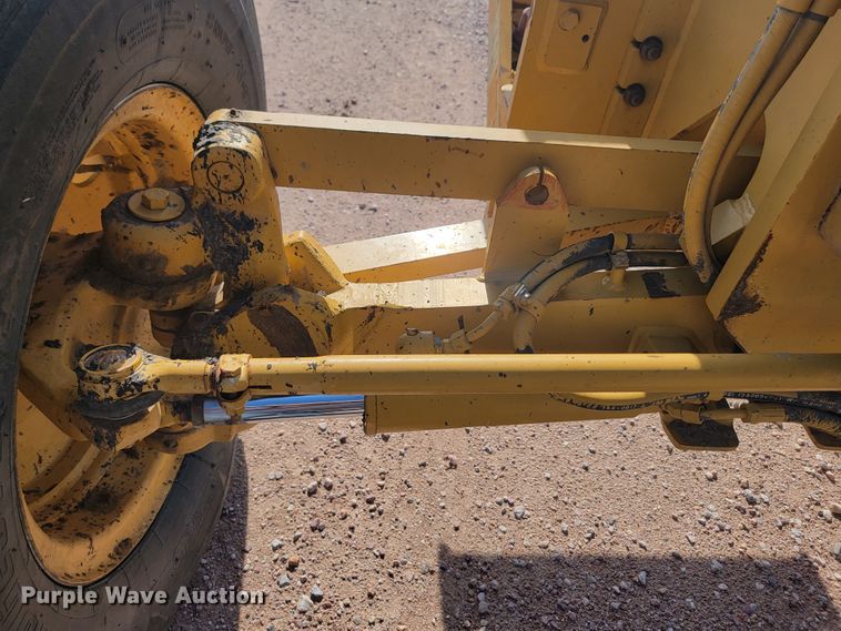 image for item LQ9045 2005 Caterpillar 12H VHP Plus  motor grader