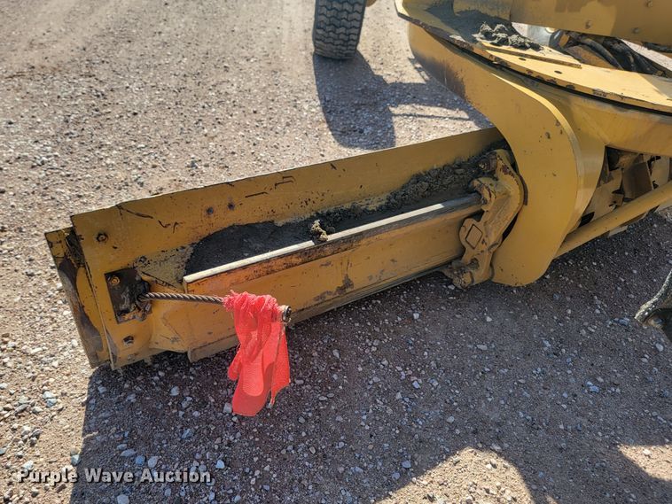 image for item LQ9045 2005 Caterpillar 12H VHP Plus  motor grader