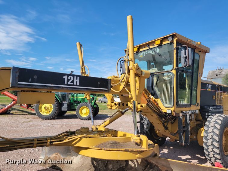 image for item LQ9045 2005 Caterpillar 12H VHP Plus  motor grader