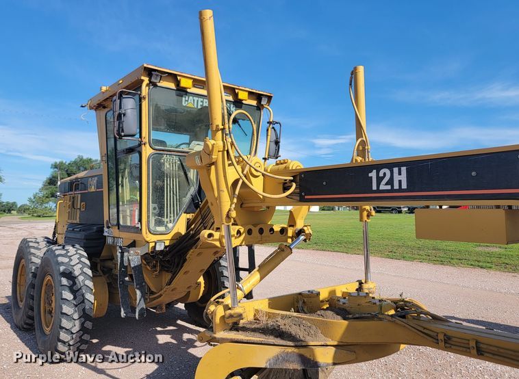 image for item LQ9045 2005 Caterpillar 12H VHP Plus  motor grader