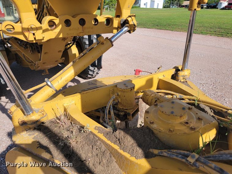 image for item LQ9045 2005 Caterpillar 12H VHP Plus  motor grader