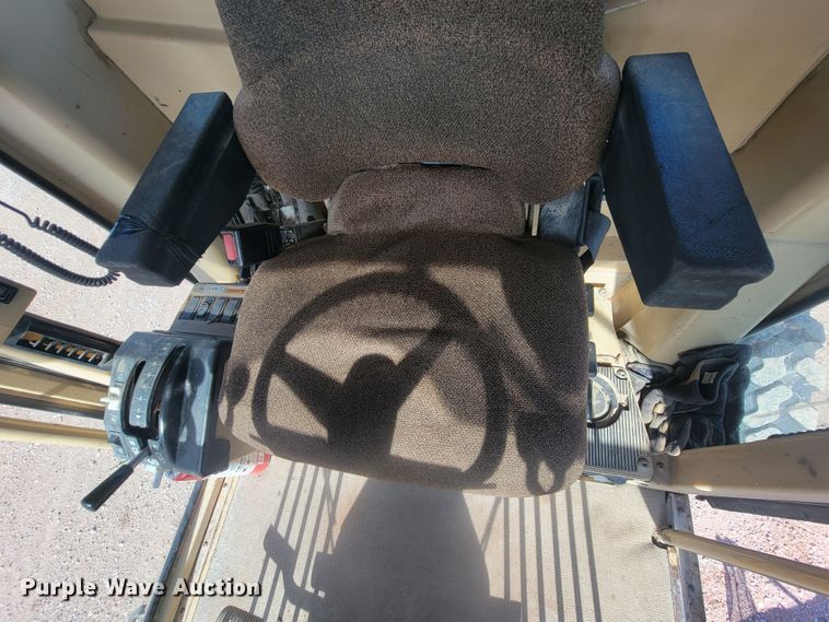 image for item LQ9045 2005 Caterpillar 12H VHP Plus  motor grader