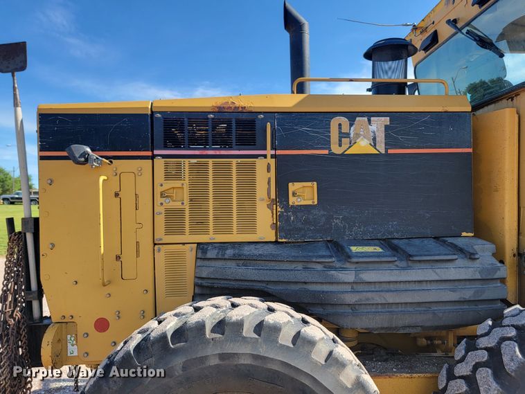 image for item LQ9045 2005 Caterpillar 12H VHP Plus  motor grader