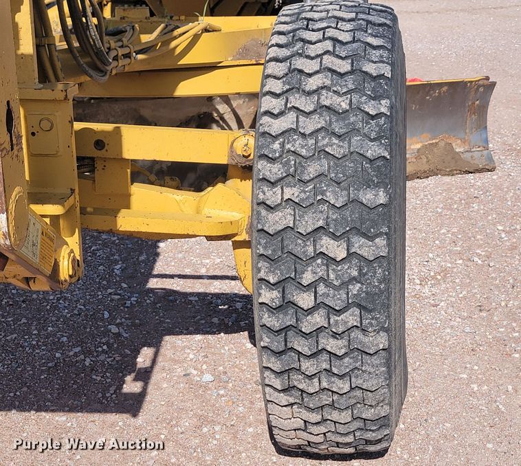 image for item LQ9045 2005 Caterpillar 12H VHP Plus  motor grader