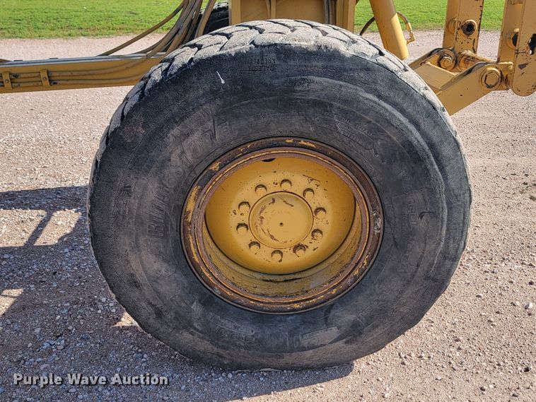 image for item LQ9045 2005 Caterpillar 12H VHP Plus  motor grader