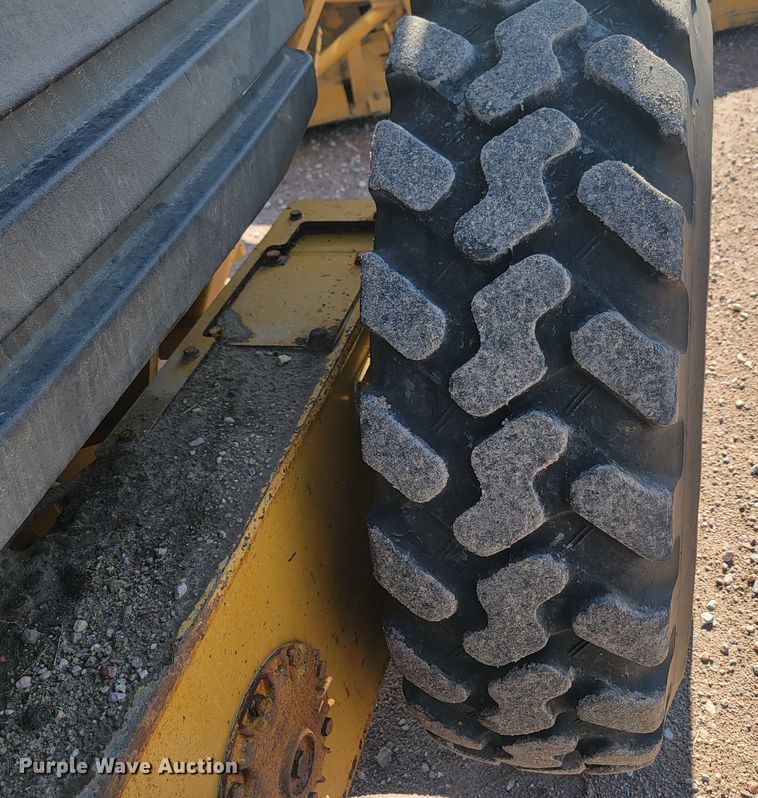 image for item LQ9045 2005 Caterpillar 12H VHP Plus  motor grader