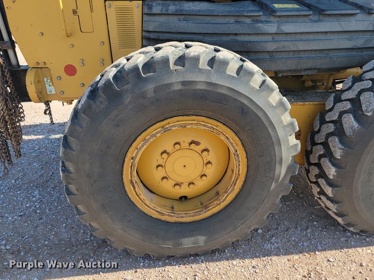 image for item LQ9045 2005 Caterpillar 12H VHP Plus  motor grader