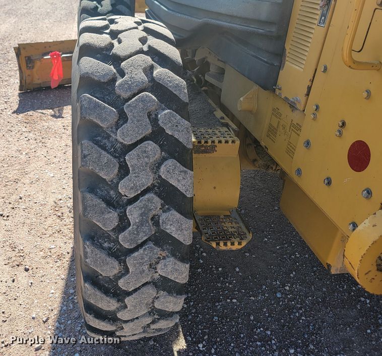 image for item LQ9045 2005 Caterpillar 12H VHP Plus  motor grader