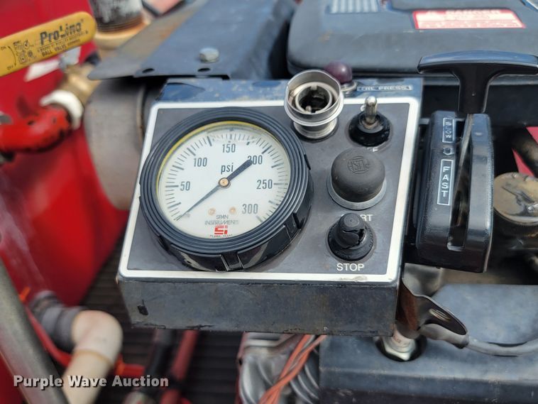 image for item LQ9046 1985 Chevrolet D30  brush fire truck