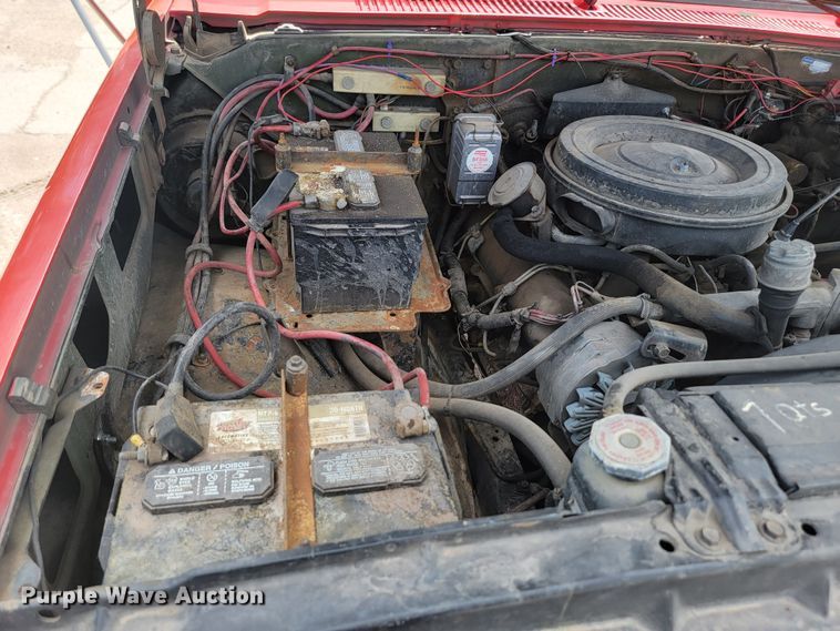 image for item LQ9046 1985 Chevrolet D30  brush fire truck