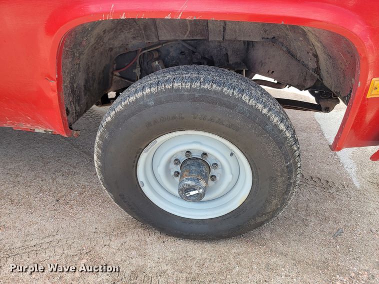 image for item LQ9046 1985 Chevrolet D30  brush fire truck