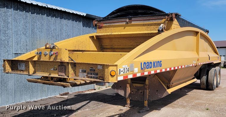 image for item LQ9047 2006 Load King 2066D-37-2  bottom dump trailer