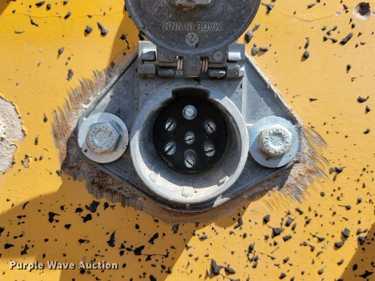 image for item LQ9047 2006 Load King 2066D-37-2  bottom dump trailer